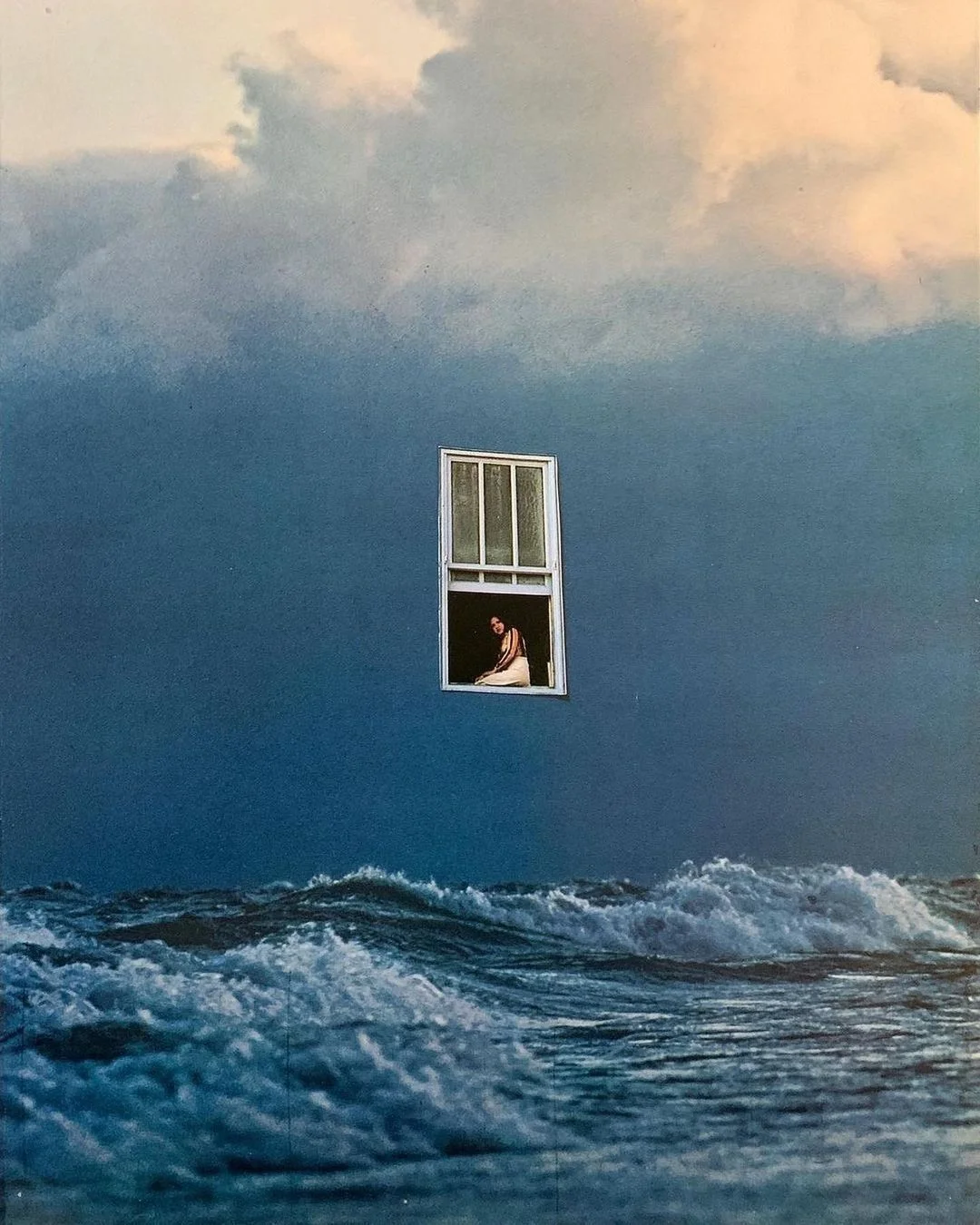 Scenic outdoor installation with window concept